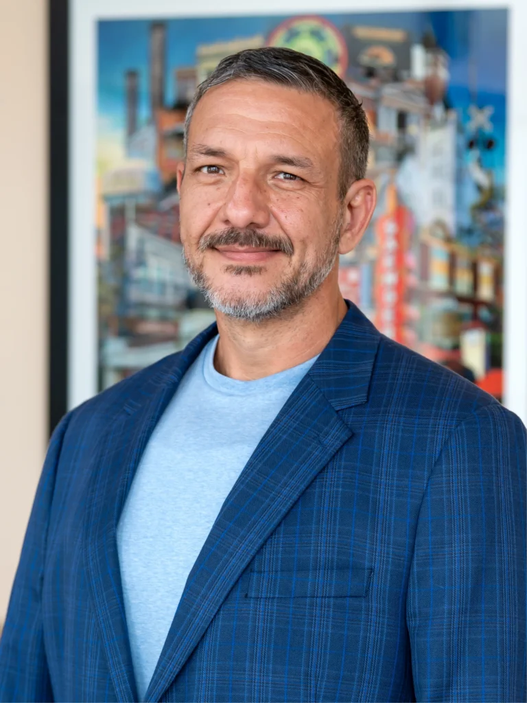 GUILLERMO AVALOS Headshot